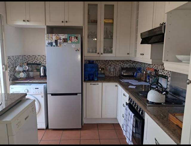 3 BEDROOM TOWNHOUSE FOR SALE IN WELTEVREDEN PARK